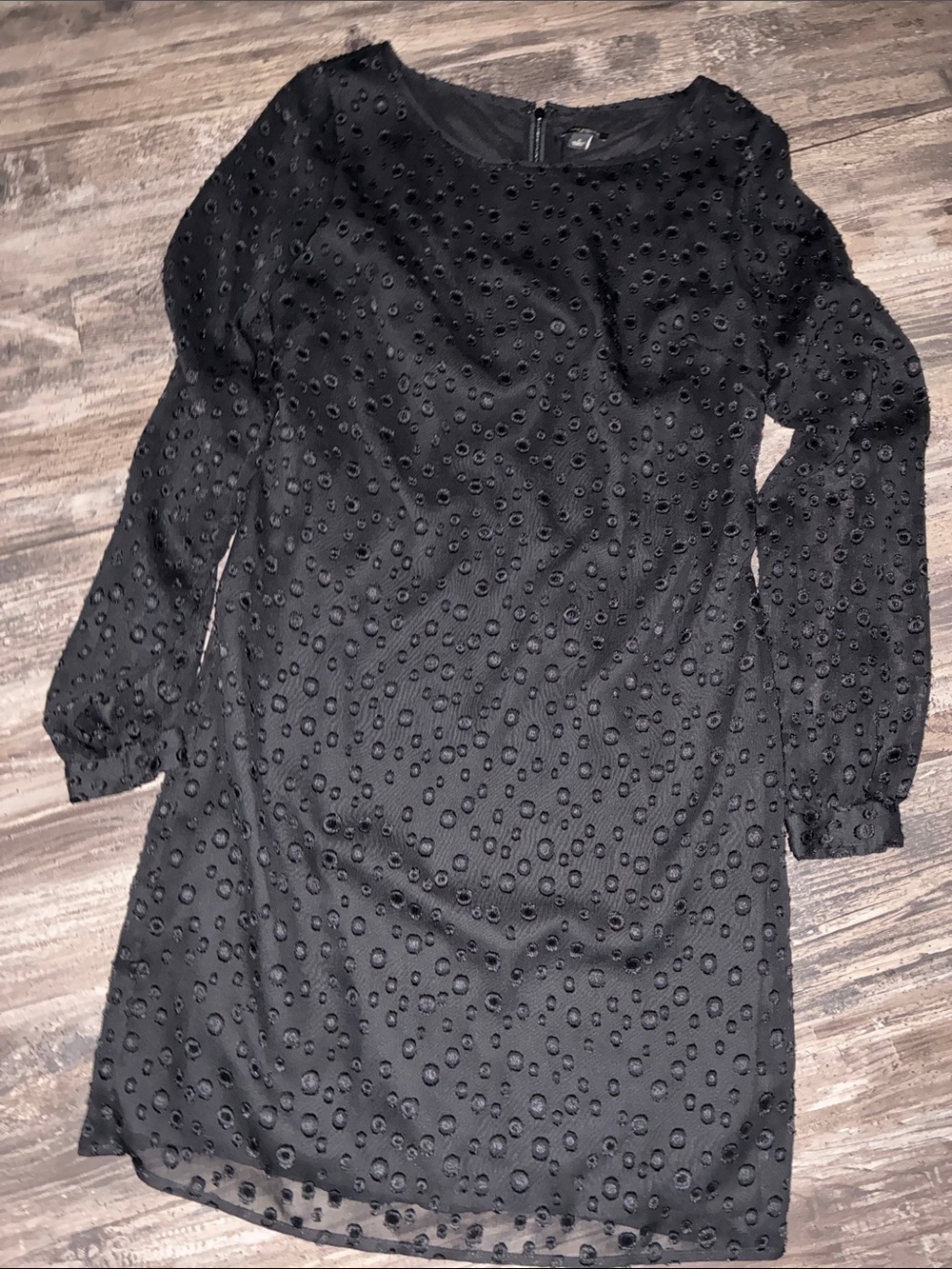 Ann Taylor Black Long-Sleeve Dot-Textured Shift Dress